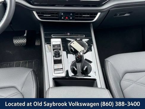 Certified 2024 Volkswagen Atlas SE AWD/4WD image 17