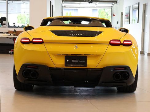 Certified 2025 Ferrari Roma Spider RWD image 62