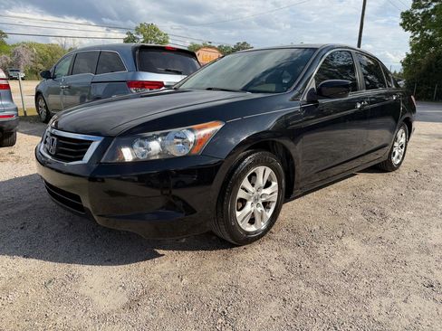 Used 2010 Honda Accord LX-P image 1