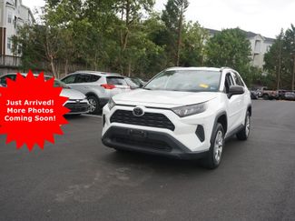 Used 2021 Toyota RAV4 LE FWD video 1