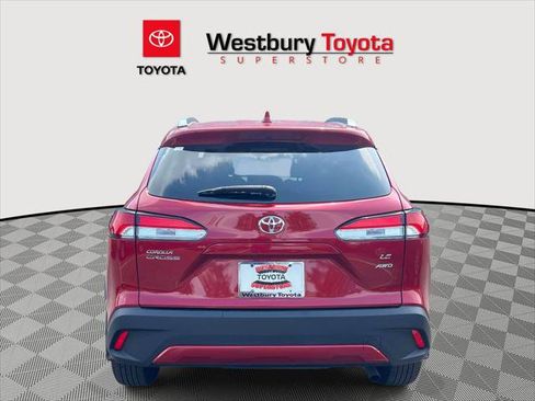 Used 2022 Toyota Corolla Cross LE w/ Moonroof Package AWD/4WD image 8