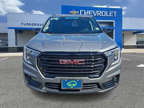 Used 2023 GMC Terrain SLT w/ Elevation Edition FWD image 2