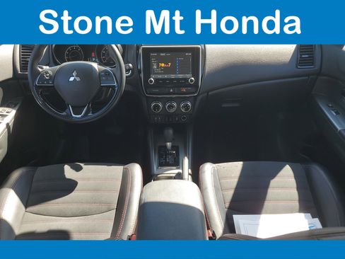 Used 2024 Mitsubishi Outlander Sport SE image 15