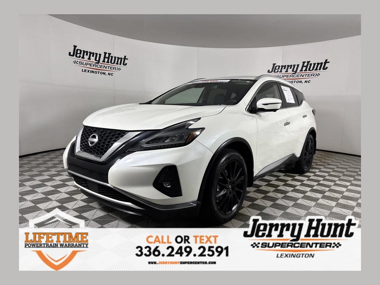 Used 2024 Nissan Murano Platinum w/ Cargo Package FWD image 1