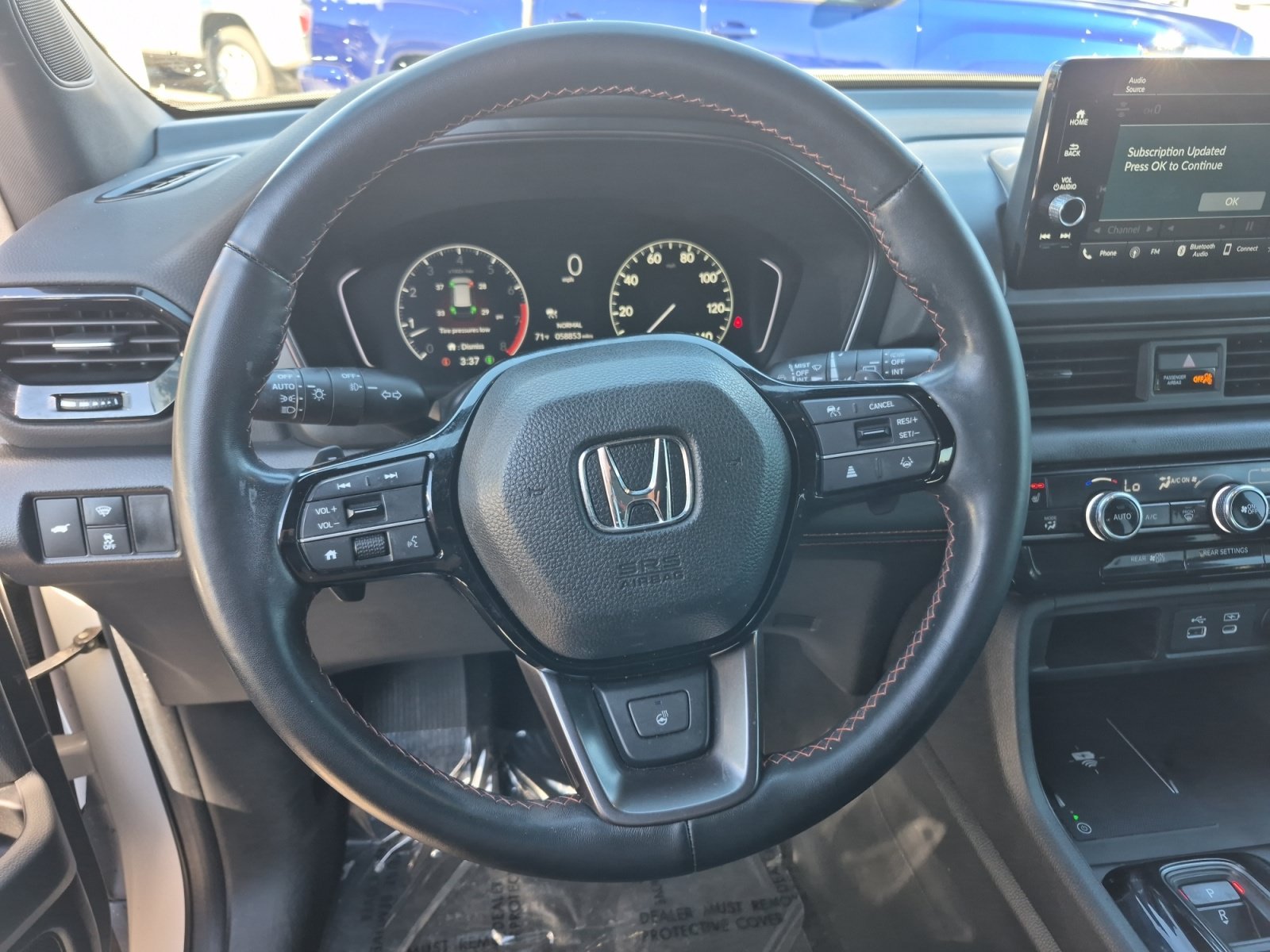 Used 2024 Honda Pilot TrailSport image 9