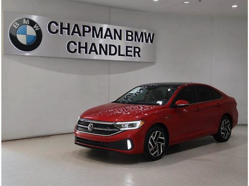 Used 2022 Volkswagen Jetta SEL FWD image 1