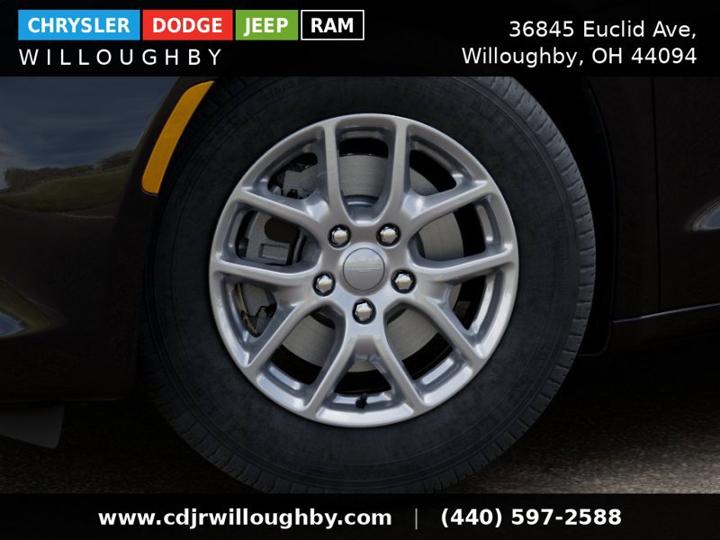 New 2027 Chrysler Pacifica LX FWD image 9