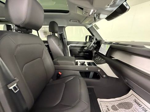 New 2025 Land Rover Defender 110 S image 34