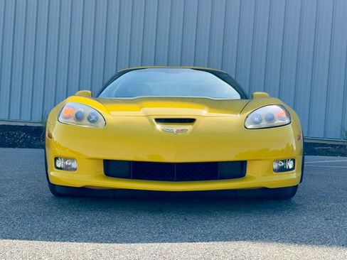 Used 2006 Chevrolet Corvette Z06 w/ Preferred Equipment Group RWD image 3