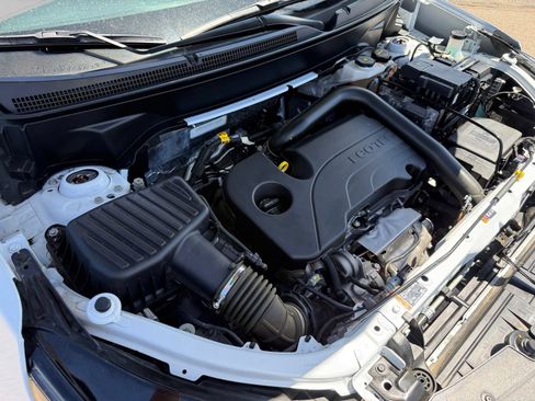 Certified 2024 Chevrolet Equinox LT AWD/4WD image 40
