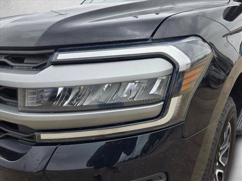 Used 2024 Ford Expedition Max XLT AWD/4WD image 9