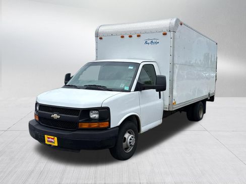 Used 2011 Chevrolet Express 3500 Extended RWD image 3