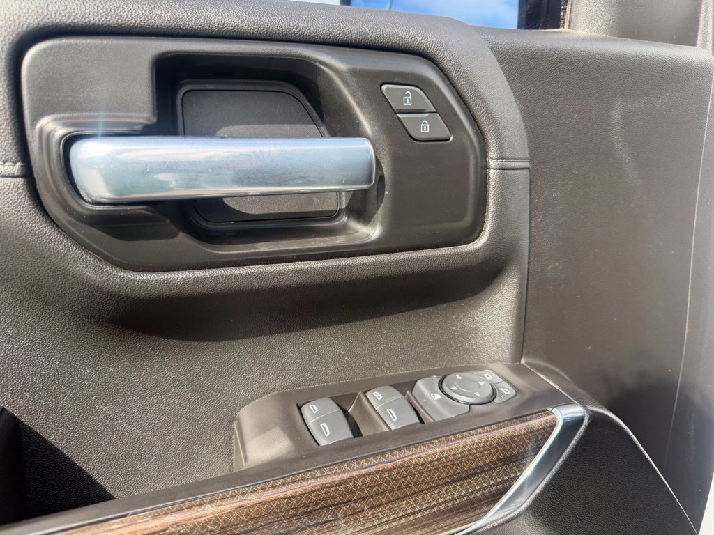 Used 2021 Chevrolet Silverado 1500 LT AWD/4WD image 22
