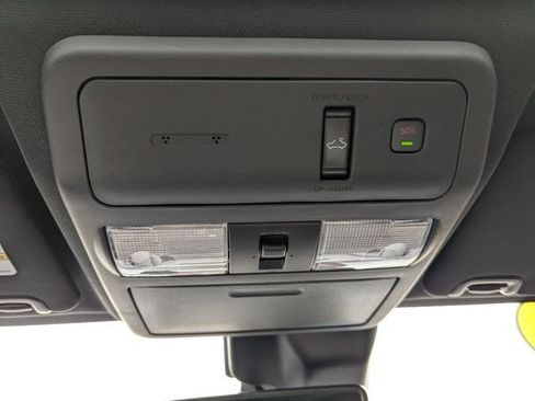 Used 2024 Nissan Frontier PRO-4X w/ Pro Premium Package AWD/4WD image 33