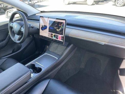 Used 2021 Tesla Model Y Long Range image 35