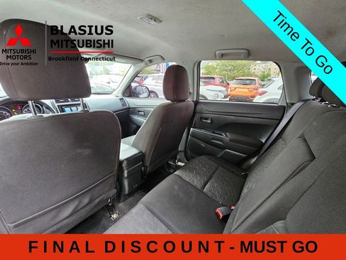 Used 2022 Mitsubishi Outlander Sport LE FWD image 13