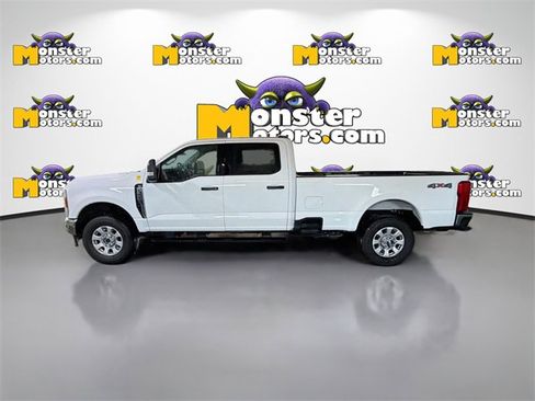 Used 2024 Ford F350 XLT image 7