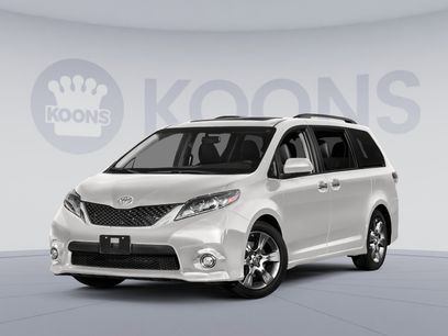 Used 2017 Toyota Sienna SE