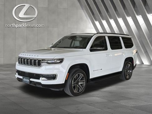 Used 2024 Jeep Wagoneer 2WD w/ Premium Group I image 3