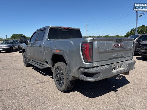 Used 2024 GMC Sierra 3500 AT4 w/ Technology Package AWD/4WD image 5