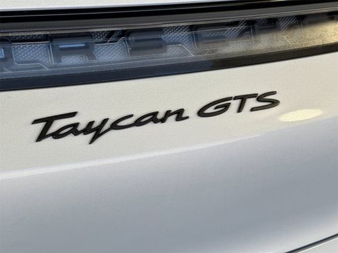 Used 2023 Porsche Taycan GTS image 34