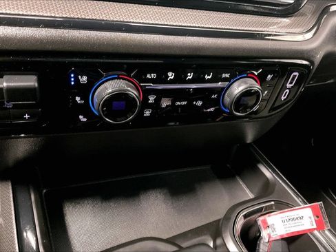 Used 2024 Chevrolet Silverado 1500 ZR2 w/ Technology Package AWD/4WD image 26