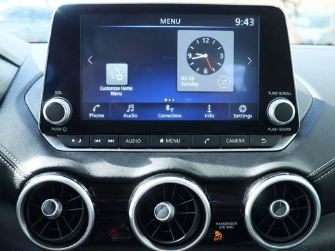 Used 2025 Nissan Sentra SV image 47