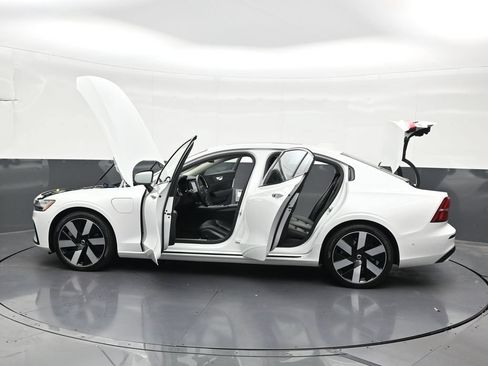 Certified 2024 Volvo S60 T8 Plus AWD/4WD image 35