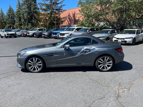 Used 2019 Mercedes-Benz SLC 300 image 2