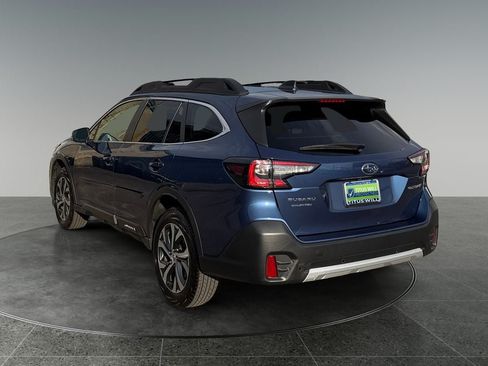 Used 2022 Subaru Outback Limited AWD/4WD image 7