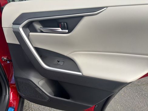 New 2025 Toyota RAV4 XLE w/ Convenience Package image 21