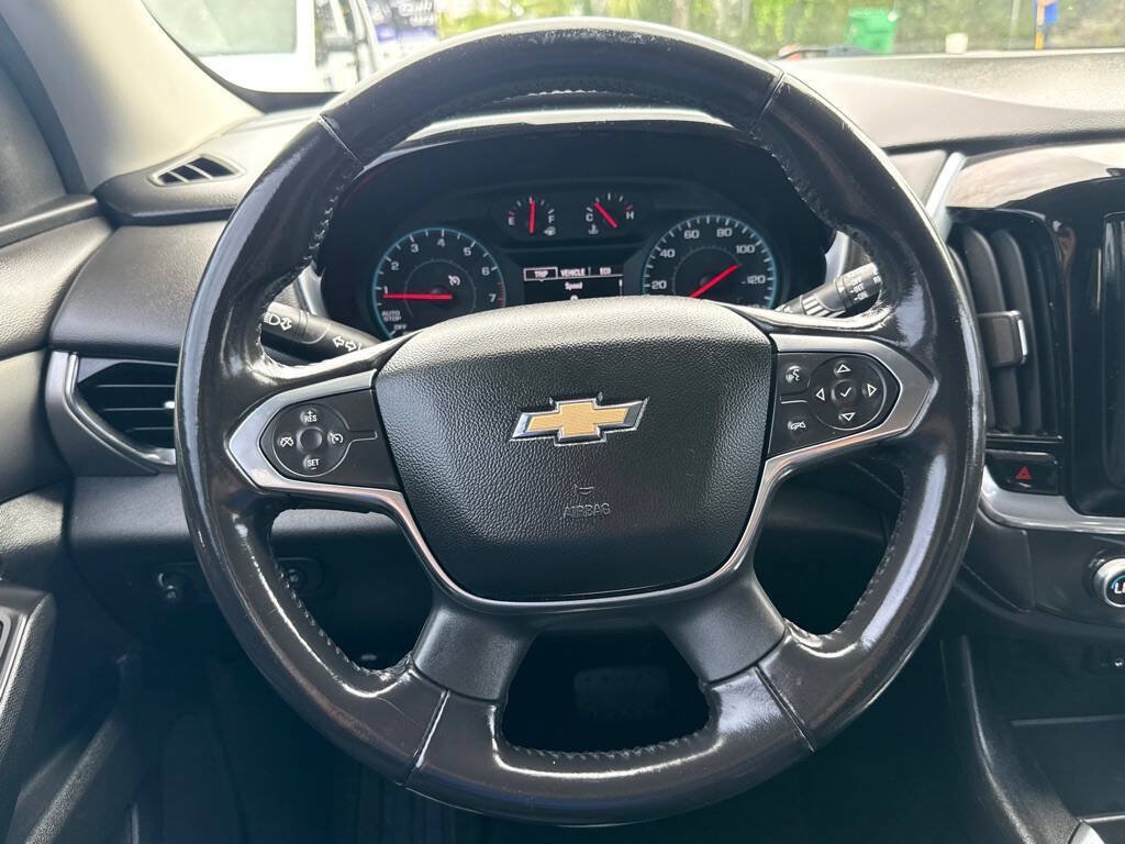 Used 2018 Chevrolet Traverse LT FWD image 13