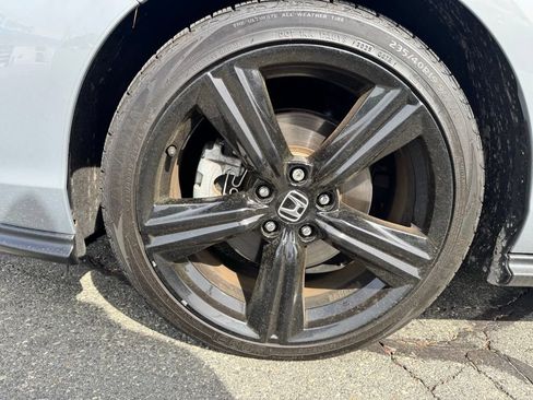 Used 2024 Honda Accord Sport image 27