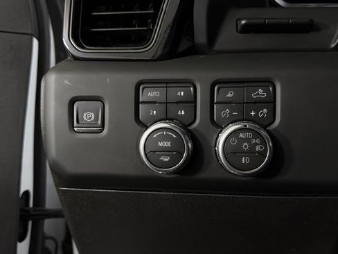 Used 2026 GMC Sierra 2500 AT4X AWD/4WD image 15