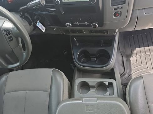 Used 2016 Nissan NV 3500 SL w/ Technology Package RWD image 8