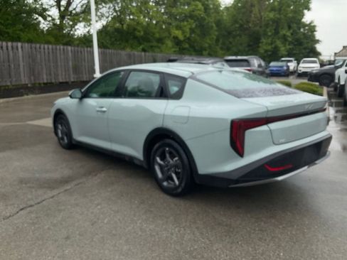 Used 2025 Kia K4 FWD image 12