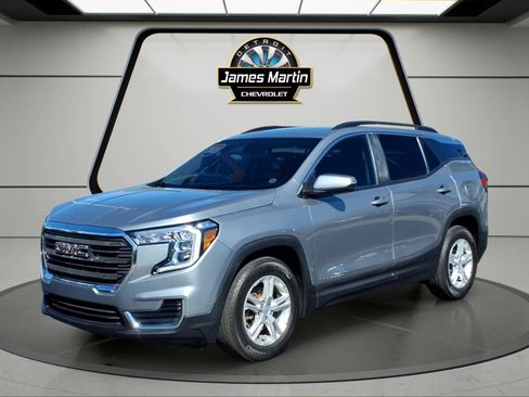Certified 2023 GMC Terrain SLE w/ Driver Convenience Package FWD image 1