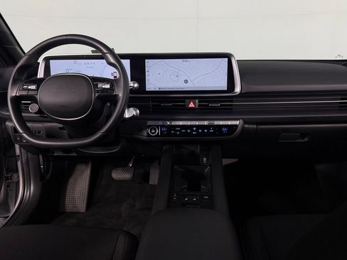 Used 2024 Hyundai Ioniq 6 SEL RWD image 13
