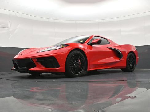 Used 2025 Chevrolet Corvette Stingray Convertible w/ 1LT RWD image 22