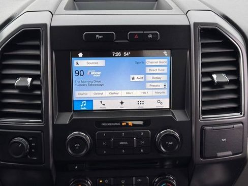 Used 2018 Ford F150 XLT w/ Equipment Group 302A Luxury AWD/4WD image 3