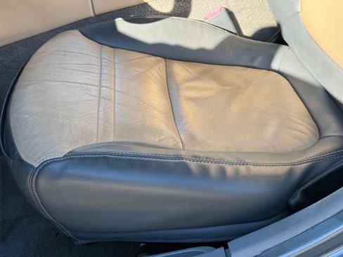 Used 2007 Pontiac Solstice Convertible w/ Premium Package image 25