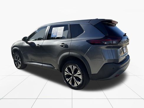 Used 2022 Nissan Rogue SV image 6
