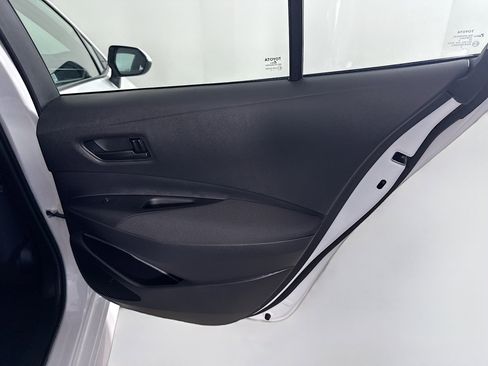 Used 2025 Toyota Corolla LE image 27