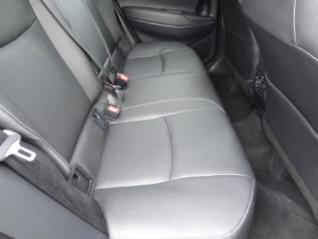 Certified 2025 Toyota Corolla Cross XLE FWD image 6