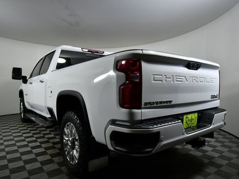 Used 2022 Chevrolet Silverado 3500 High Country w/ Z71 Off-Road Package image 13