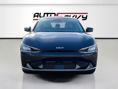 Used 2022 Kia EV6 Wind image 2