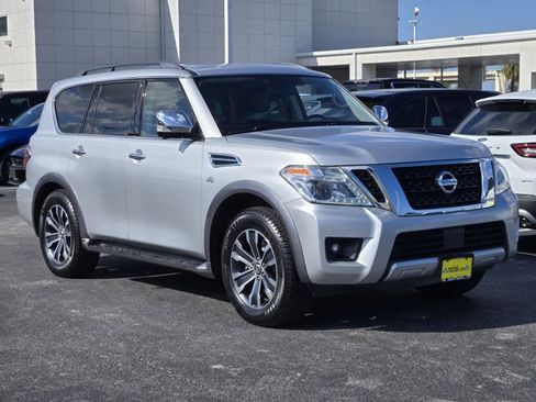 Used 2018 Nissan Armada SL w/ Moonroof Package image 3
