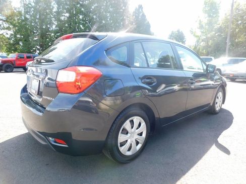Used 2012 Subaru Impreza 2.0i image 2