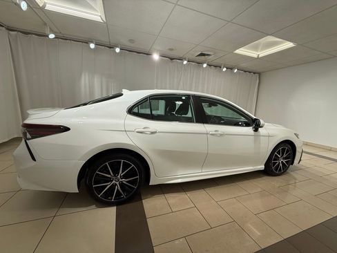 Certified 2023 Toyota Camry SE image 6