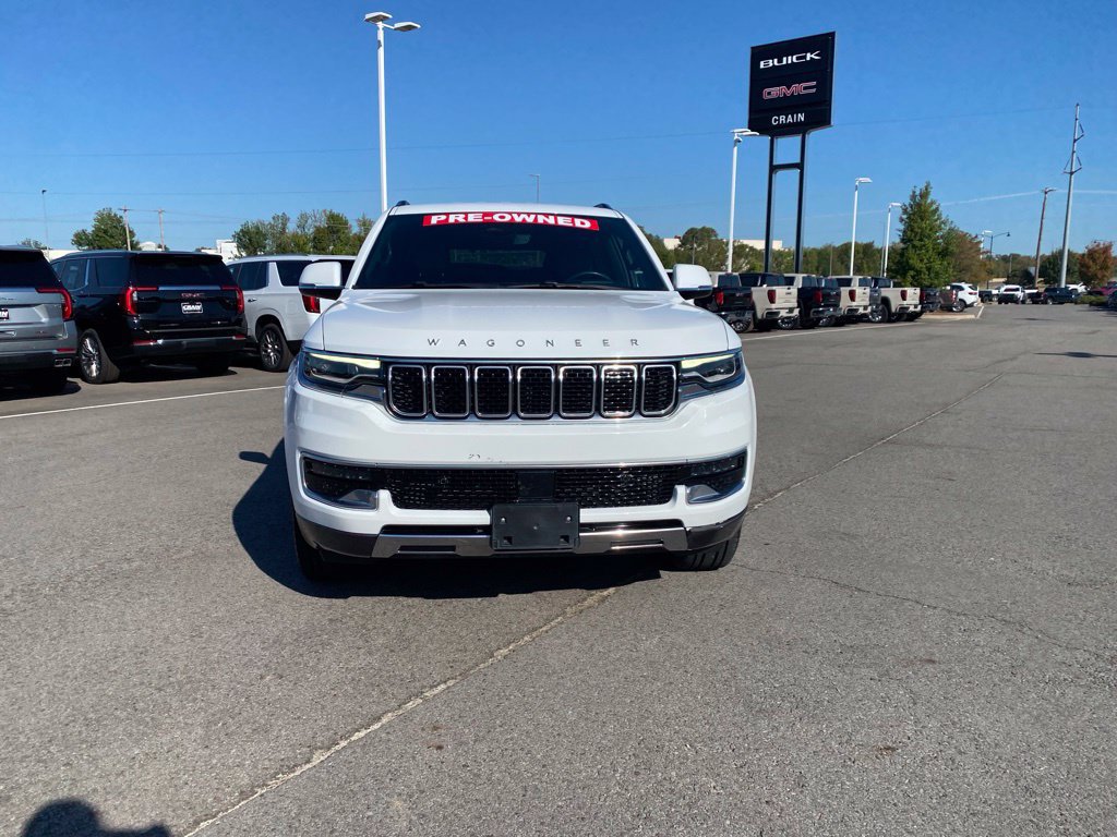 Used 2022 Jeep Wagoneer Series III AWD/4WD image 2